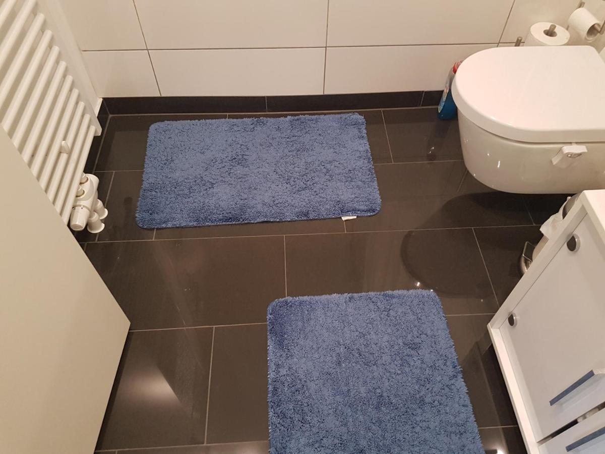 Zimmer Mit Eigenem Bad In Maerchenstadt! Heidelberg Bagian luar foto